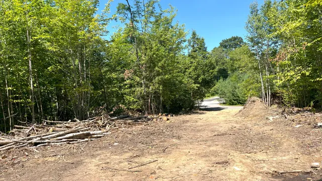 $114,900 | 7 Raven Lane, Fryeburg, ME 04037