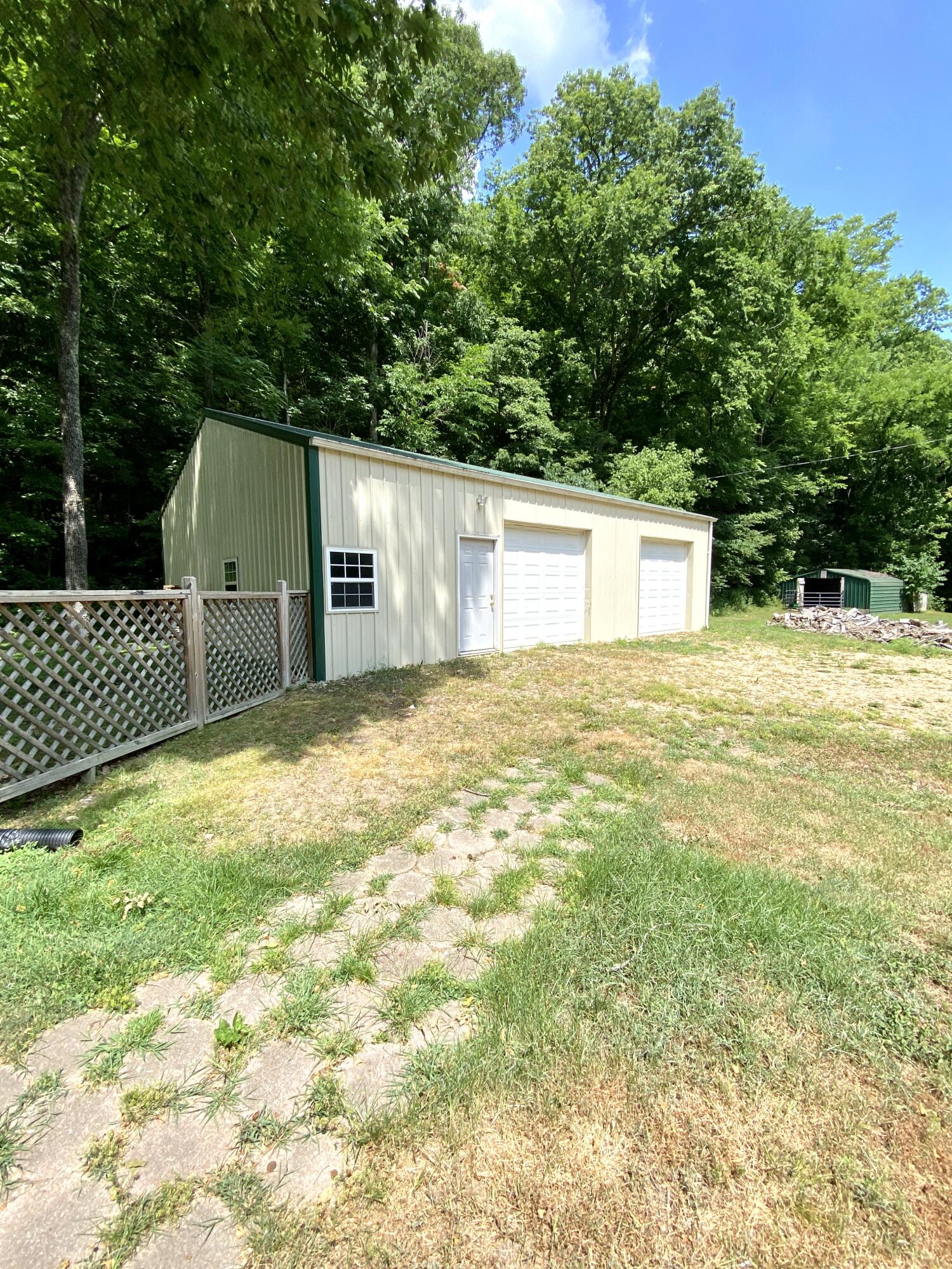 140 Roley-Yuma Road Columbia, KY 42728 - Photo 3 of 61 IMG_1579