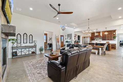 $1,099,999 | 14346 Quail Lane, Terrell, TX 75160