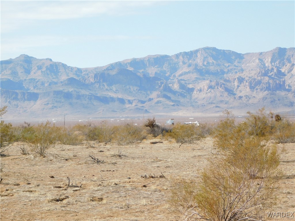 3533 Pinon Road Golden Valley, AZ 86413 - Photo 6 of 21 a view of ocean and mountain