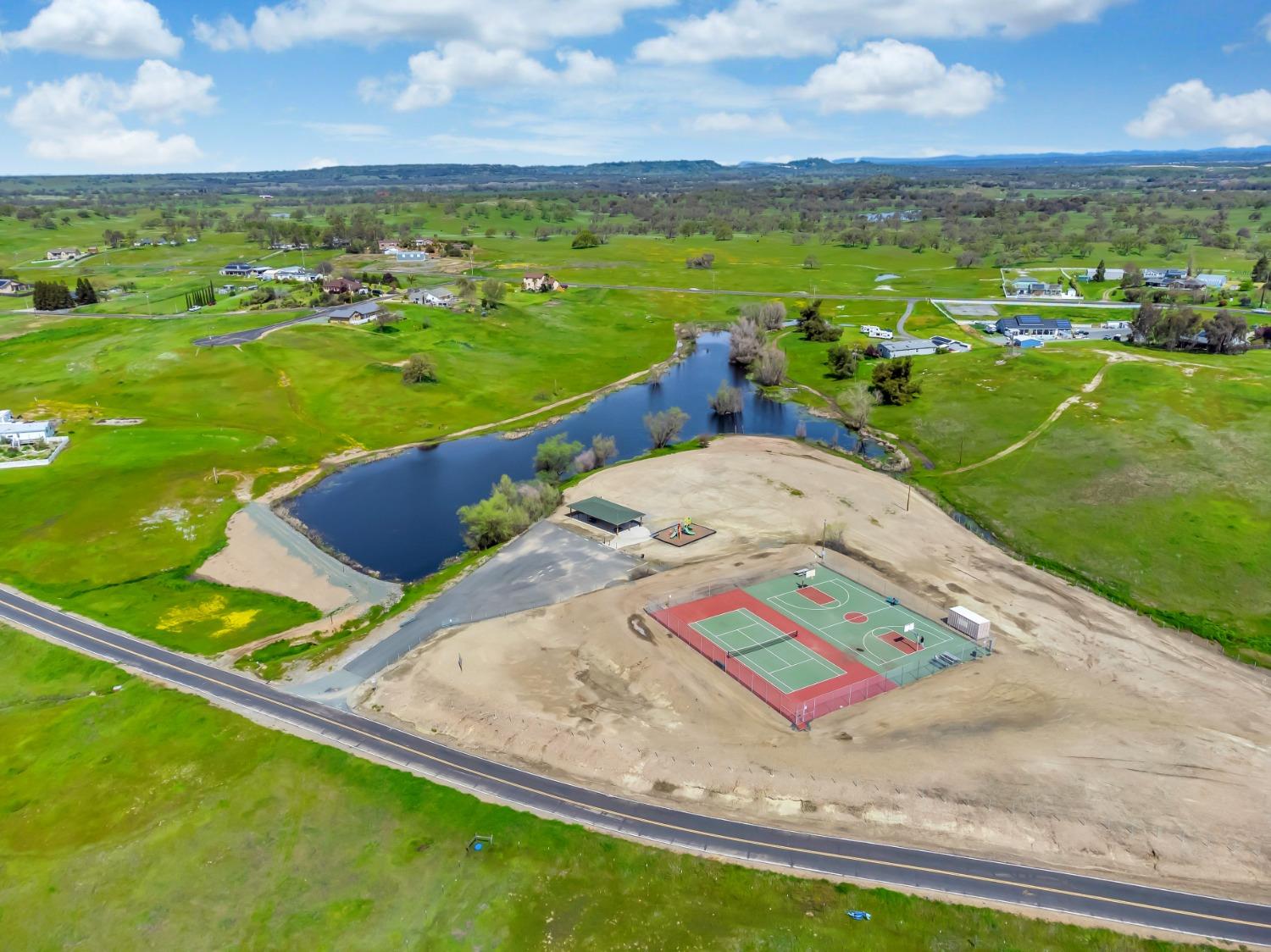 2355 Grapevine Gulch Road Ione, CA 95640 - Photo 10 of 20 a view of an ocean and beach