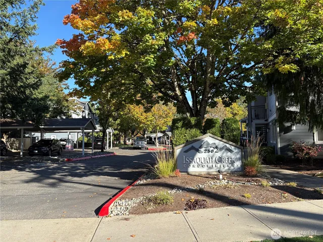 $528,888 | 250 Northwest Dogwood Street, Unit C201, Issaquah, WA 98027