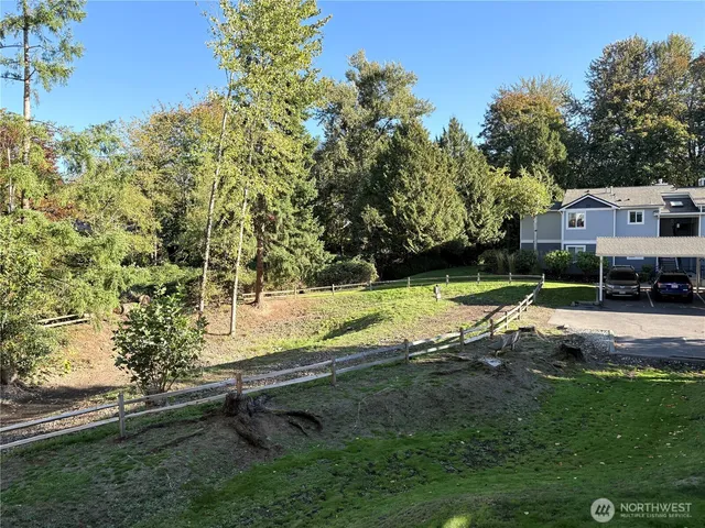 $528,888 | 250 Northwest Dogwood Street, Unit C201, Issaquah, WA 98027