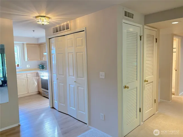 $528,888 | 250 Northwest Dogwood Street, Unit C201, Issaquah, WA 98027