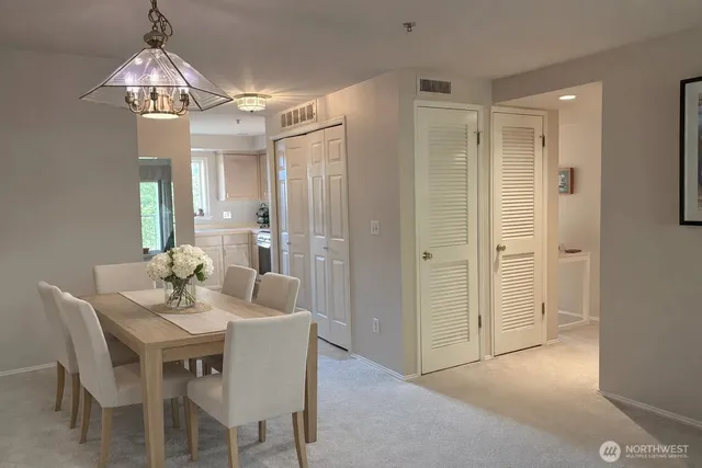 $528,888 | 250 Northwest Dogwood Street, Unit C201, Issaquah, WA 98027