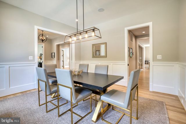 $2,549,000 | 6601 31st Street North, Arlington, VA 22213