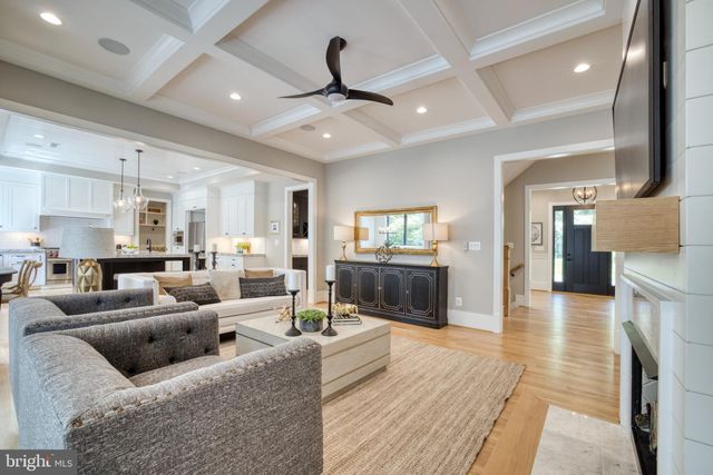 $2,549,000 | 6601 31st Street North, Arlington, VA 22213