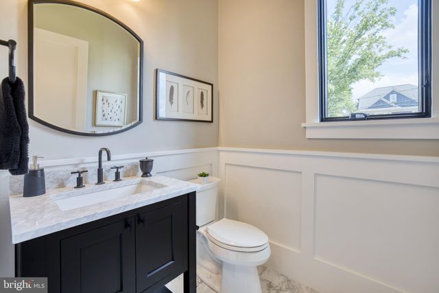 $2,549,000 | 6601 31st Street North, Arlington, VA 22213