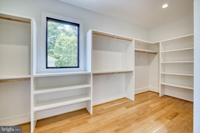 $2,549,000 | 6601 31st Street North, Arlington, VA 22213