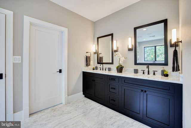 $2,549,000 | 6601 31st Street North, Arlington, VA 22213