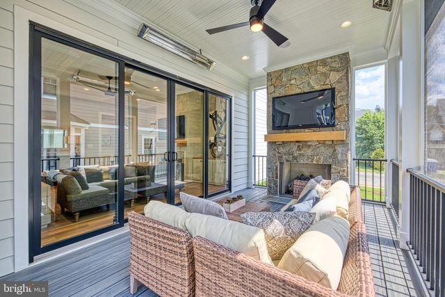 $2,549,000 | 6601 31st Street North, Arlington, VA 22213