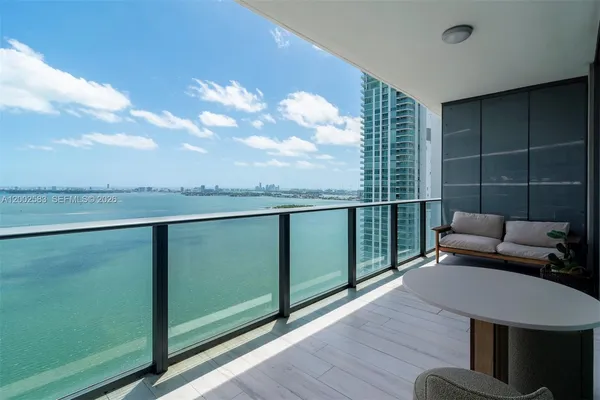 $1,395,000 | 480 Northeast 31st Street, Unit 3007, Miami, FL 33137