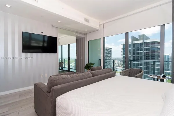 $1,395,000 | 480 Northeast 31st Street, Unit 3007, Miami, FL 33137