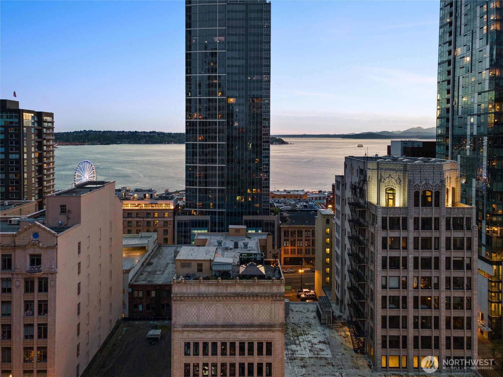 1519 3rd Avenue, Unit 501 Seattle, WA 98101 - Photo 36 of 37