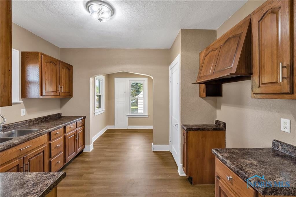 2401 Pickle Road Oregon, OH 43616 - Photo 14 of 43 Gallery Image 14