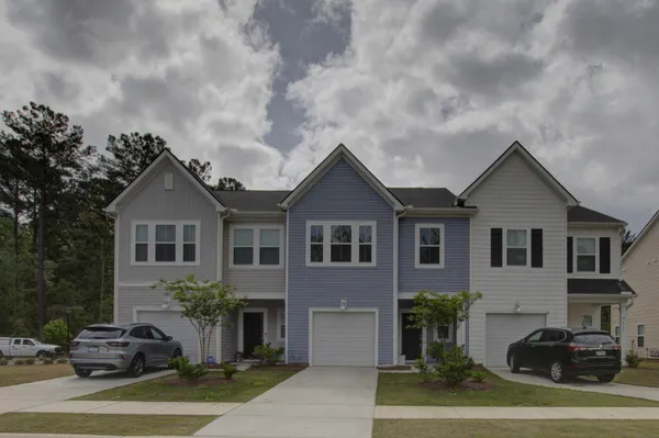 $2,250 | 4105 Quincy Adams Lane, North Charleston, SC 29418