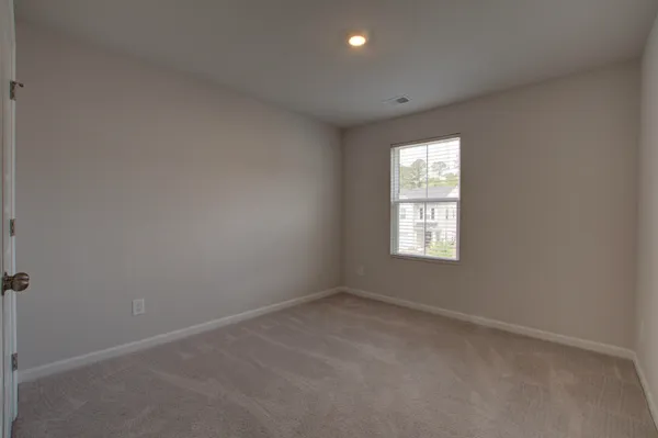 $2,250 | 4105 Quincy Adams Lane, North Charleston, SC 29418