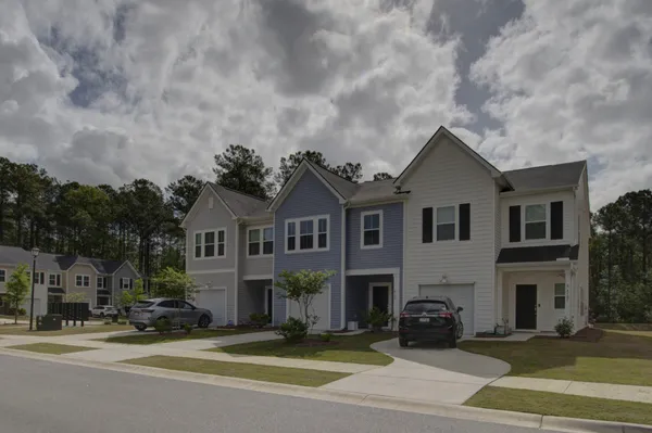 $2,250 | 4105 Quincy Adams Lane, North Charleston, SC 29418