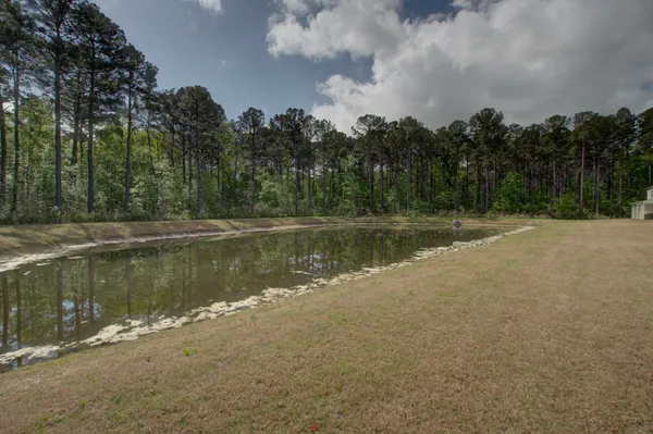 $2,250 | 4105 Quincy Adams Lane, North Charleston, SC 29418