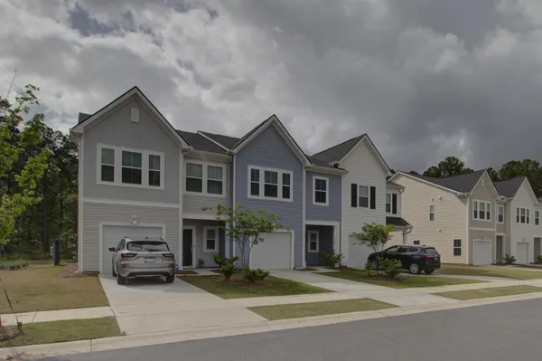 $2,250 | 4105 Quincy Adams Lane, North Charleston, SC 29418