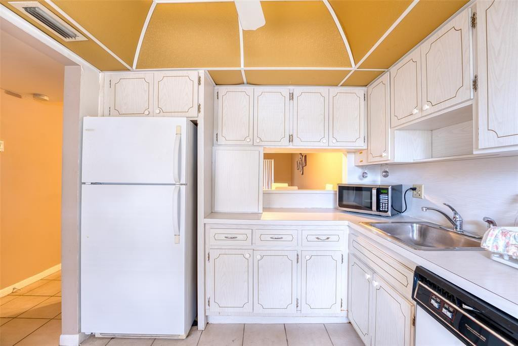 4700 Washington Street, Unit 105 Hollywood, FL 33021 - Photo 4 of 17 Photo 4