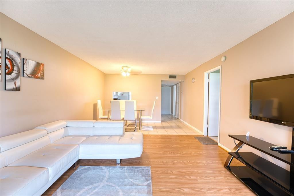 4700 Washington Street, Unit 105 Hollywood, FL 33021 - Photo 7 of 17 Photo 7