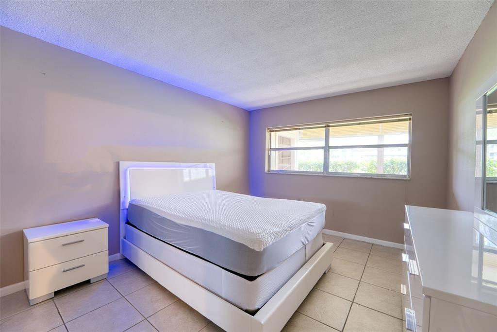 4700 Washington Street, Unit 105 Hollywood, FL 33021 - Photo 8 of 17 Photo 8