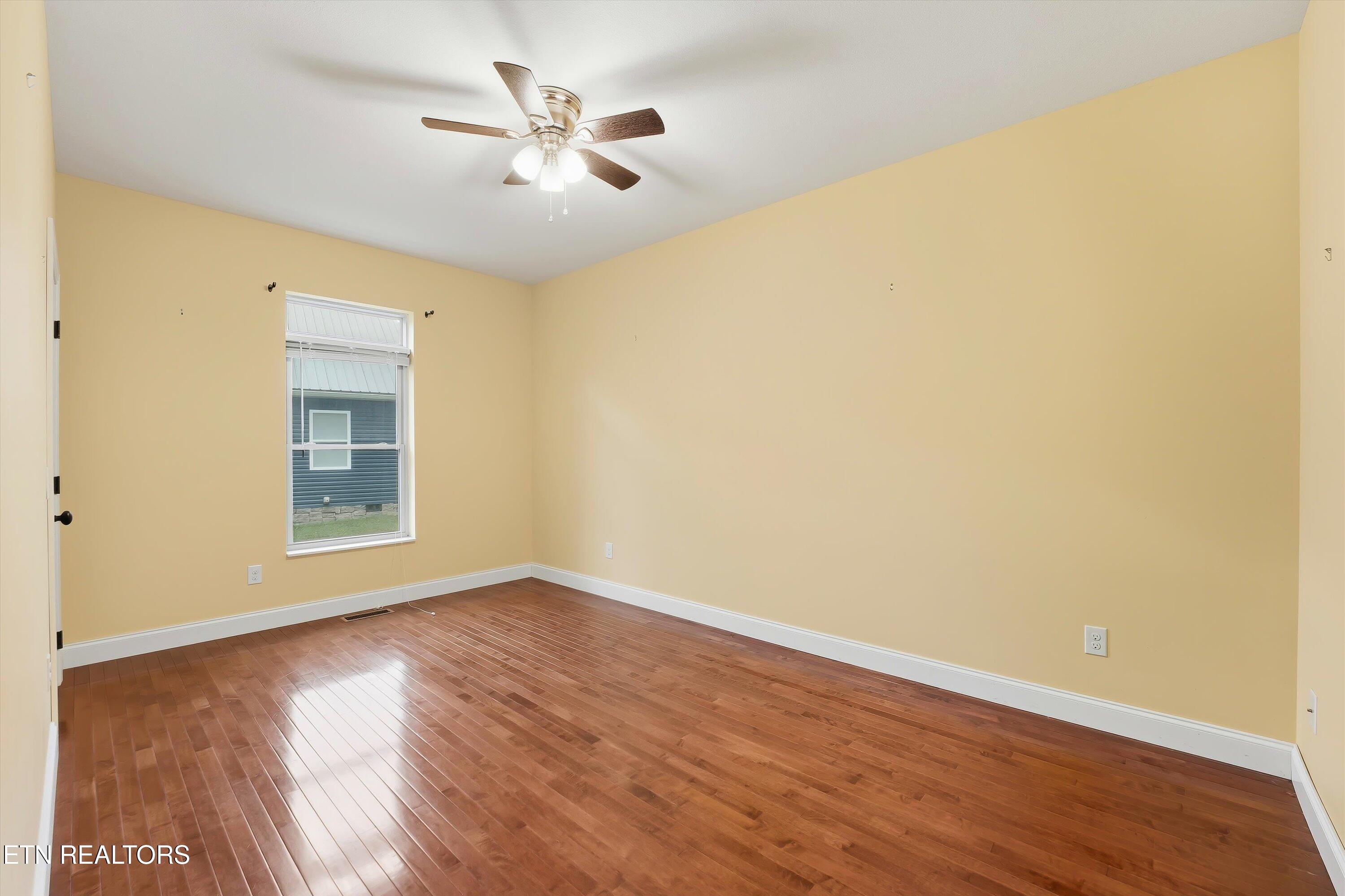 304 Amy Trail Spring City, TN 37381 - Photo 15 of 35 19-304 Amy Trail-22