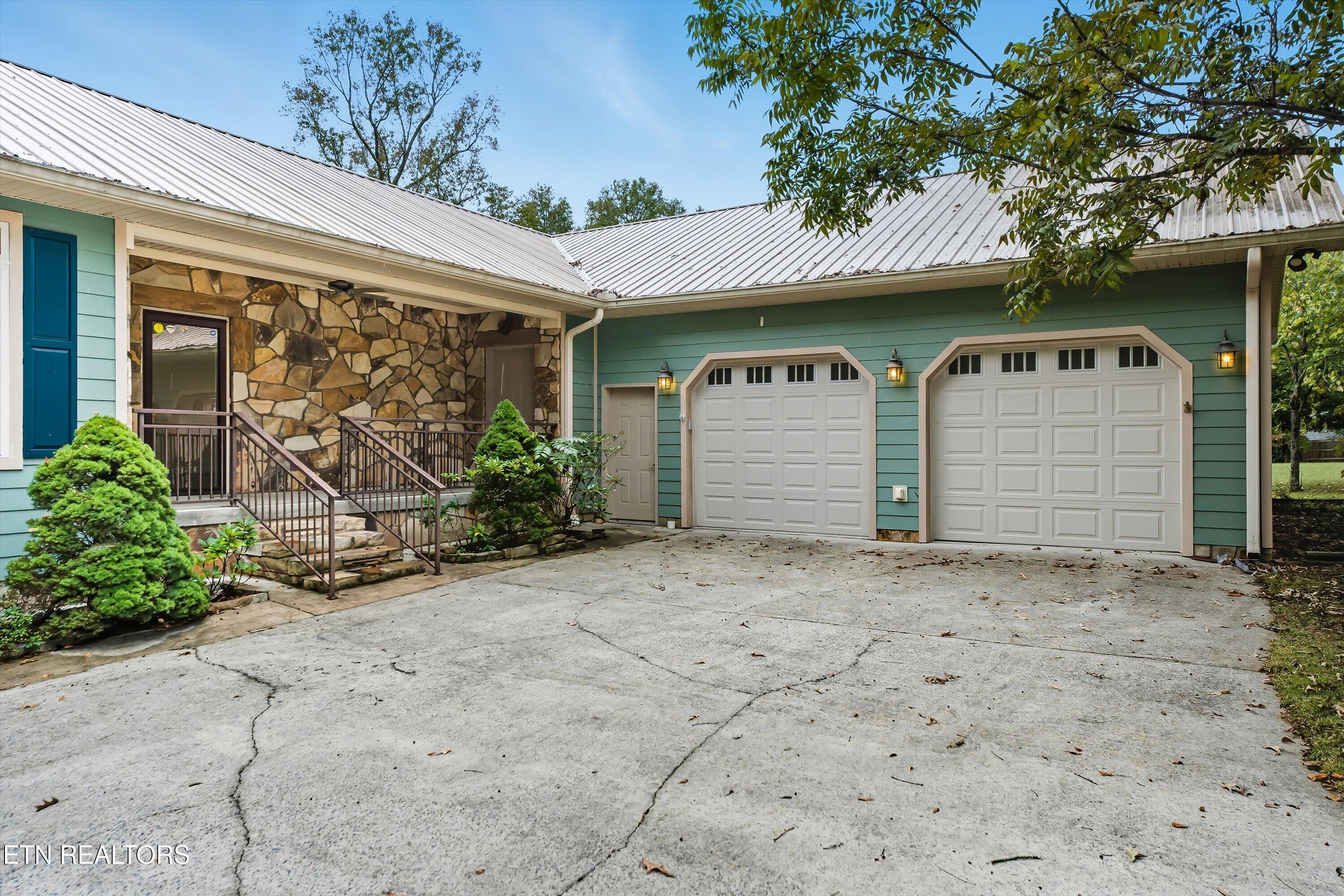 304 Amy Trail Spring City, TN 37381 - Photo 3 of 35 04-304 Amy Trail-4