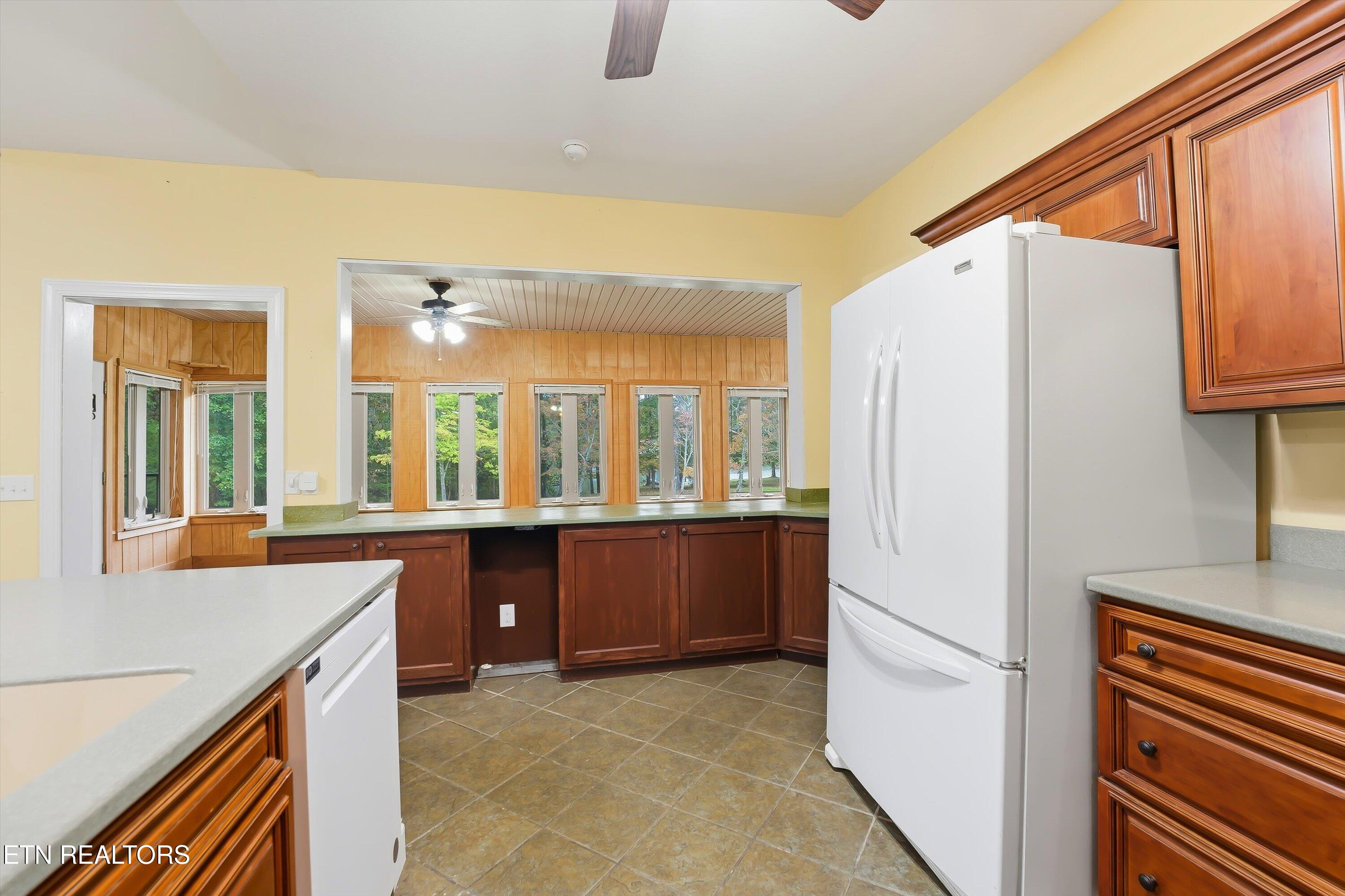 304 Amy Trail Spring City, TN 37381 - Photo 9 of 35 12-304 Amy Trail-15