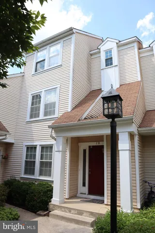 $2,600 | 19 Ohara Court, Olney, MD 20832