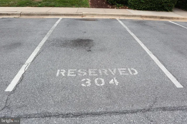 $2,600 | 19 Ohara Court, Olney, MD 20832