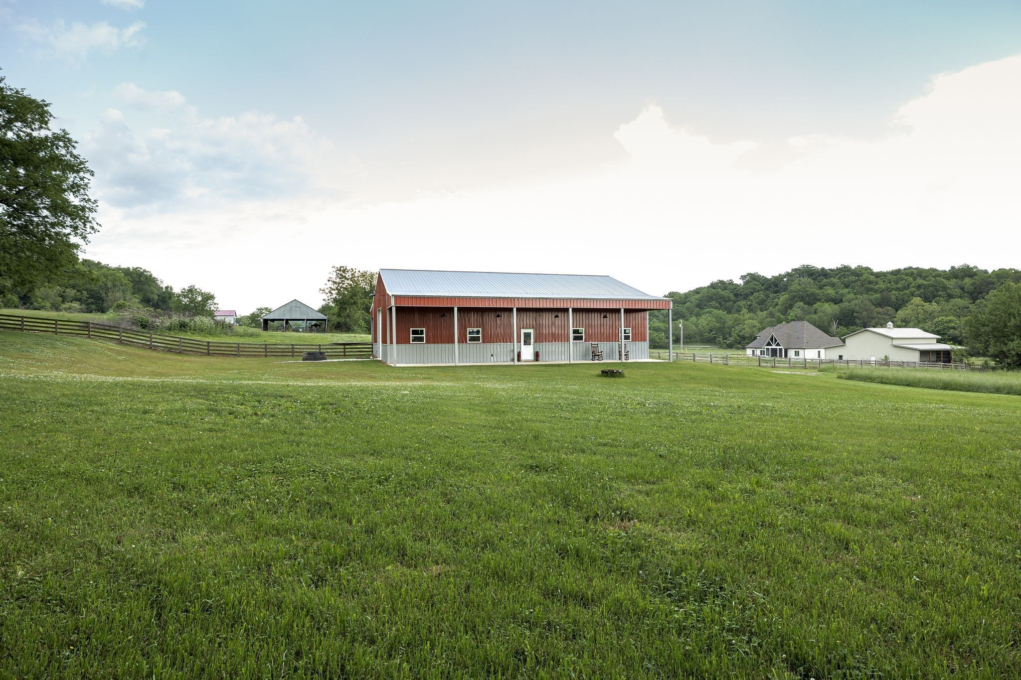 2538 Ragsdale Road Columbia, TN 38401 - Photo 24 of 35 a view of a house with a big yard