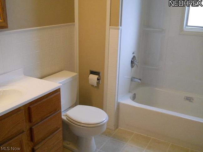 2940 Ridge Road Cortland, OH 44410 - Photo 7 of 10 Gallery Image 7