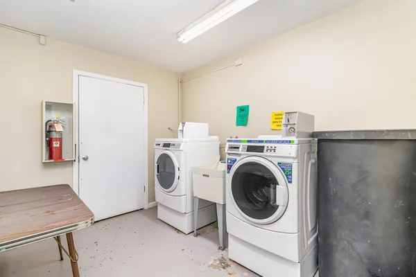 $134,900 | 6423 Colony Way, Unit 1J, Edina, MN 55435