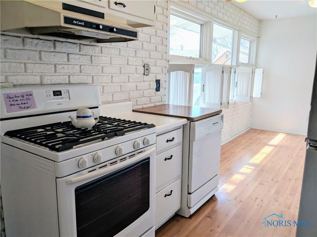 4314 Elmhurst Road Toledo, OH 43613 - Photo 5 of 22 Gallery Image 5