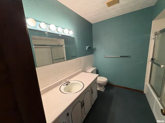 $160,000 | 617 North Coolidge Court, West Peoria, IL 61604