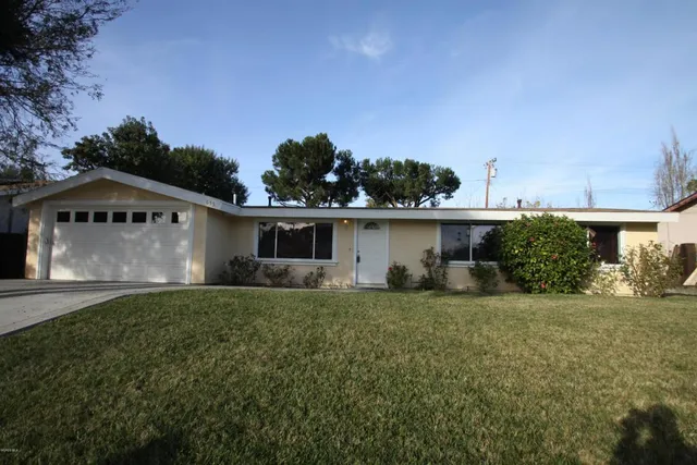$3,750 | 655 East Avenida De Los Arboles, Thousand Oaks, CA 91360