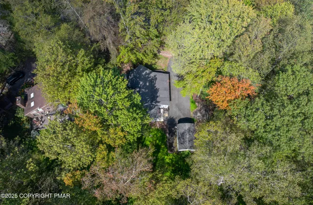 $2,250 | 1520 Lake Lane, Pocono Lake, PA 18347