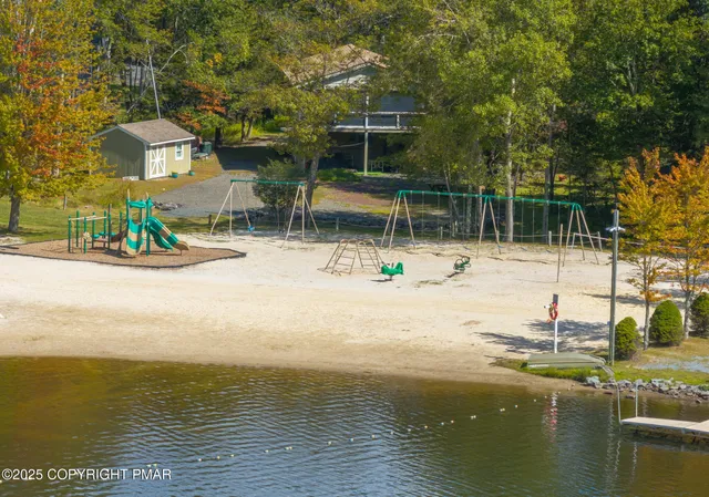 $2,250 | 1520 Lake Lane, Pocono Lake, PA 18347