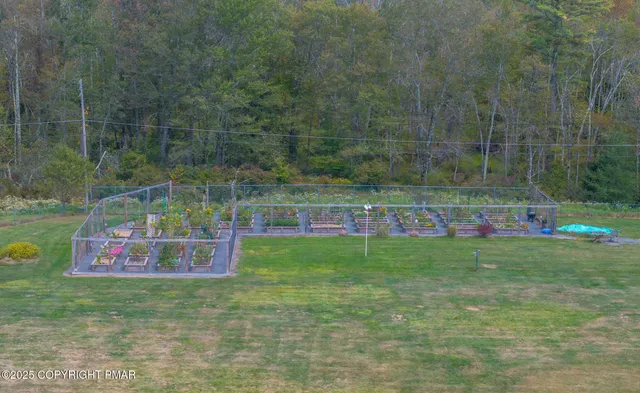 $2,250 | 1520 Lake Lane, Pocono Lake, PA 18347