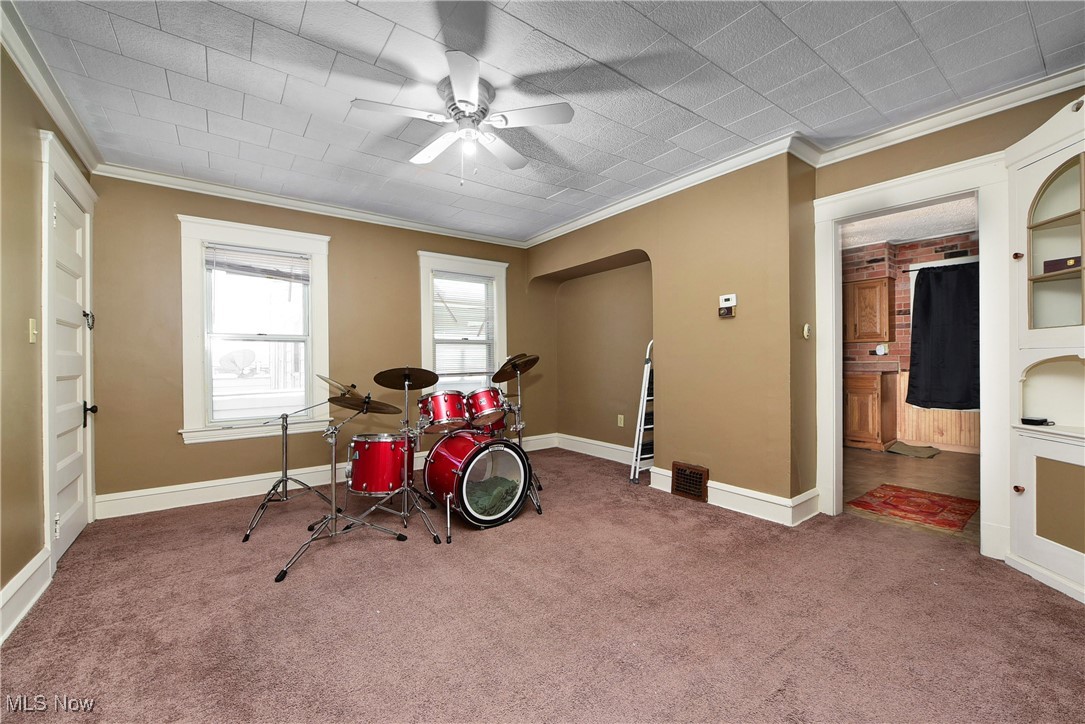 4559 Pearl Road Cleveland, OH 44109 - Photo 4 of 38 Gallery Image 4