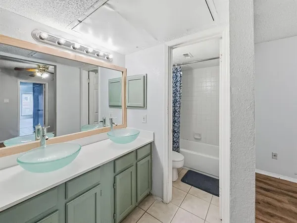 $1,000 | 9835 Walnut Street, Unit 208, Dallas, TX 75243