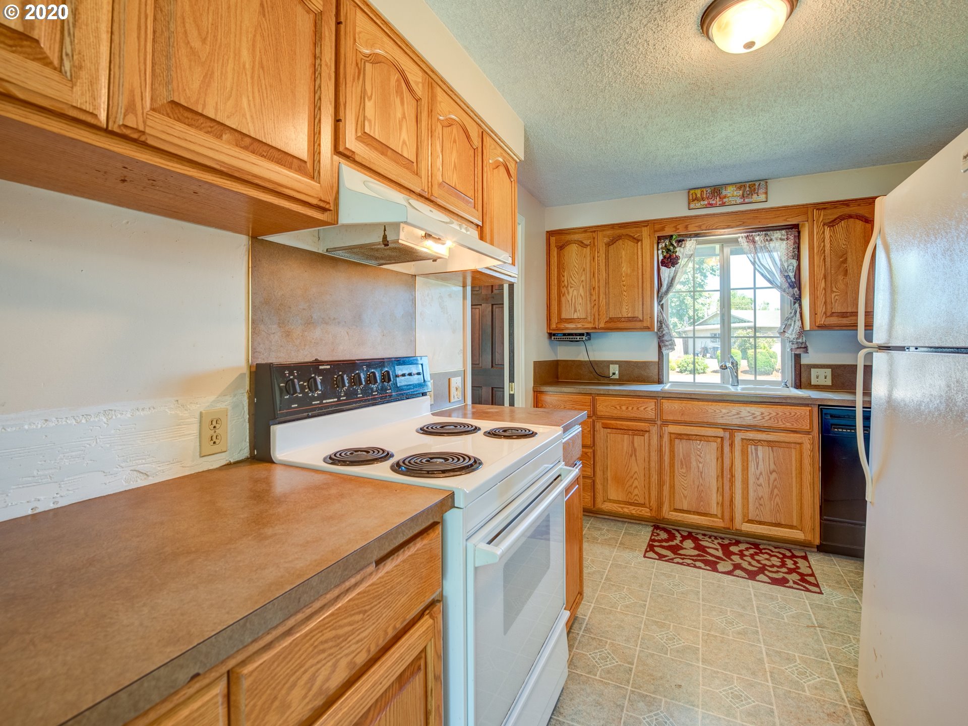 2660 20th Street Springfield, OR 97477 - Photo 9 of 24