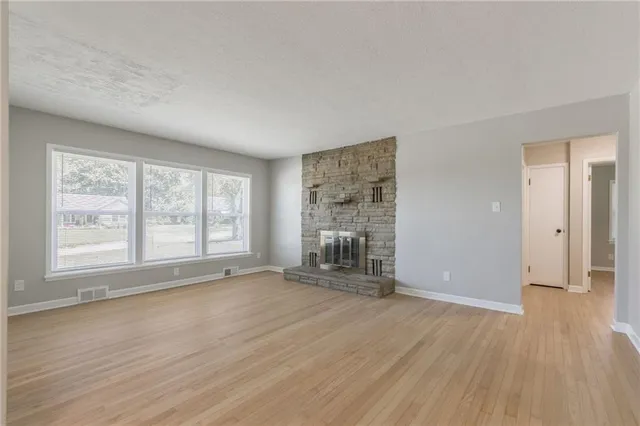 $269,000 | 16805 Sunset Drive, Independence, MO 64057