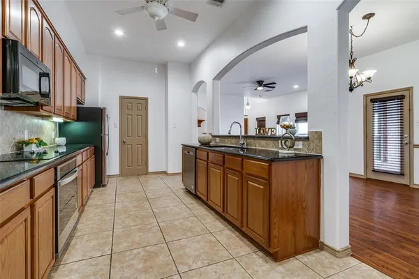 $3,400 | 7586 St Stephen's Square, Frisco, TX 75035