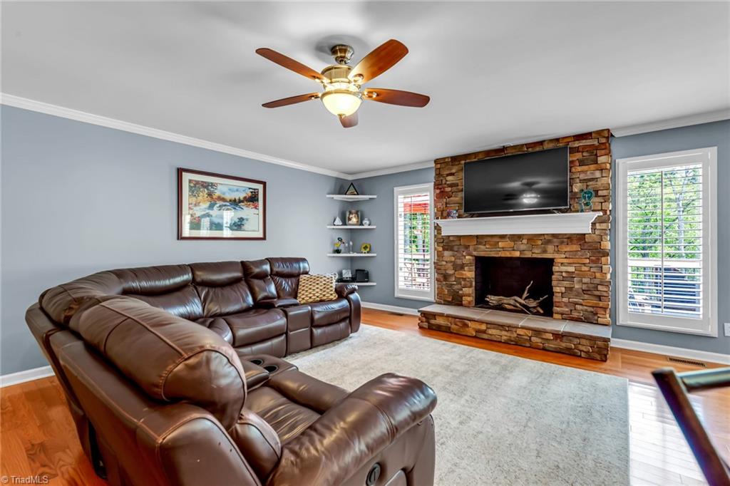 302 Lakeview Road Mocksville, NC 27028 - Photo 11 of 50 Gallery Image 11
