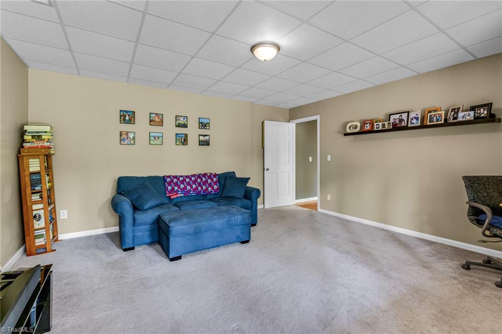302 Lakeview Road Mocksville, NC 27028 - Photo 32 of 50 Gallery Image 32