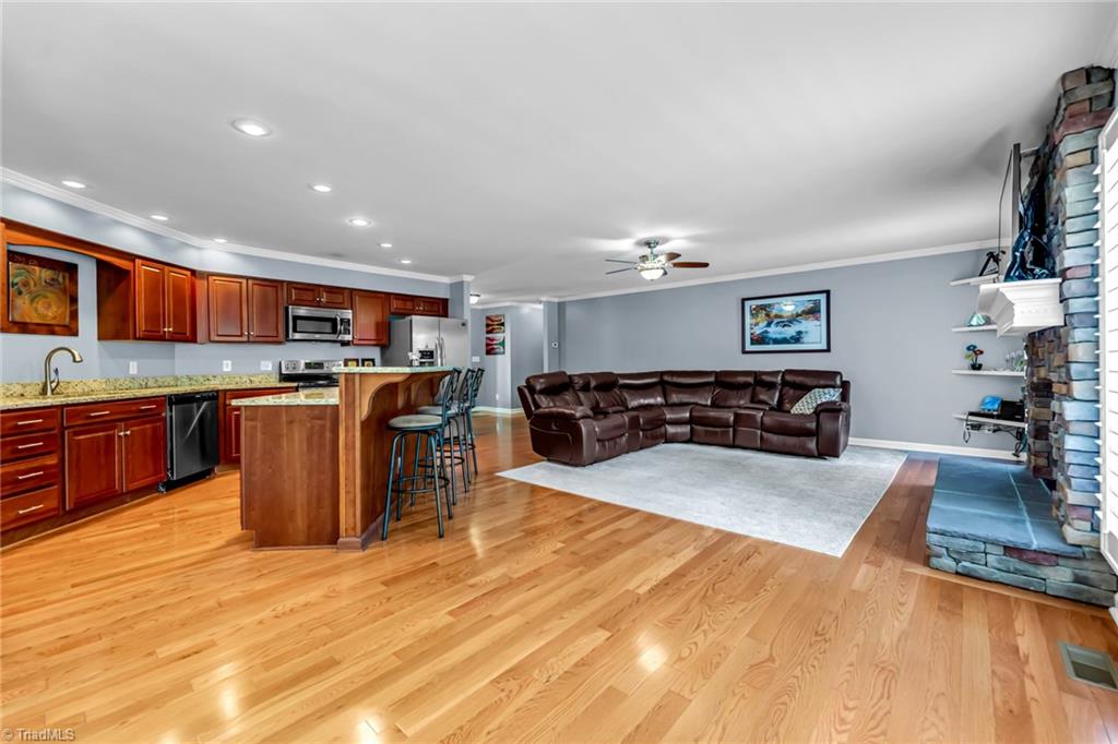 302 Lakeview Road Mocksville, NC 27028 - Photo 8 of 50 Gallery Image 8