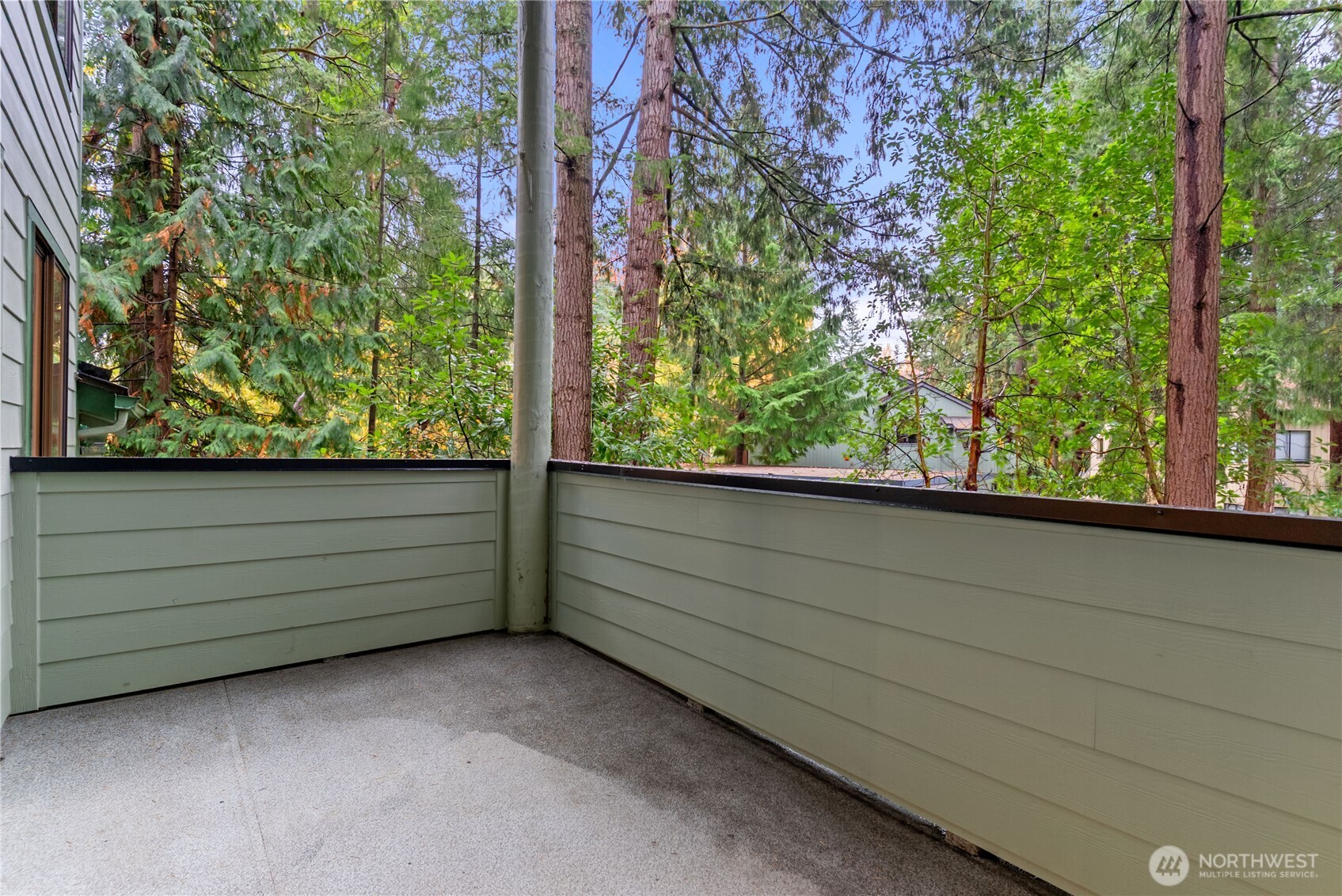155 South 330th Street, Unit D Federal Way, WA 98003 - Photo 19 of 35 a view of a garden from a window